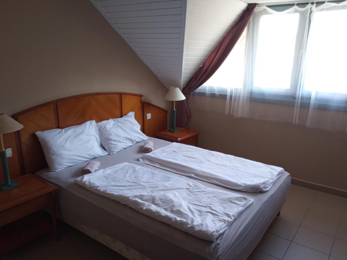 Retro Hotel Merid Zamárdi Kültér fotó
