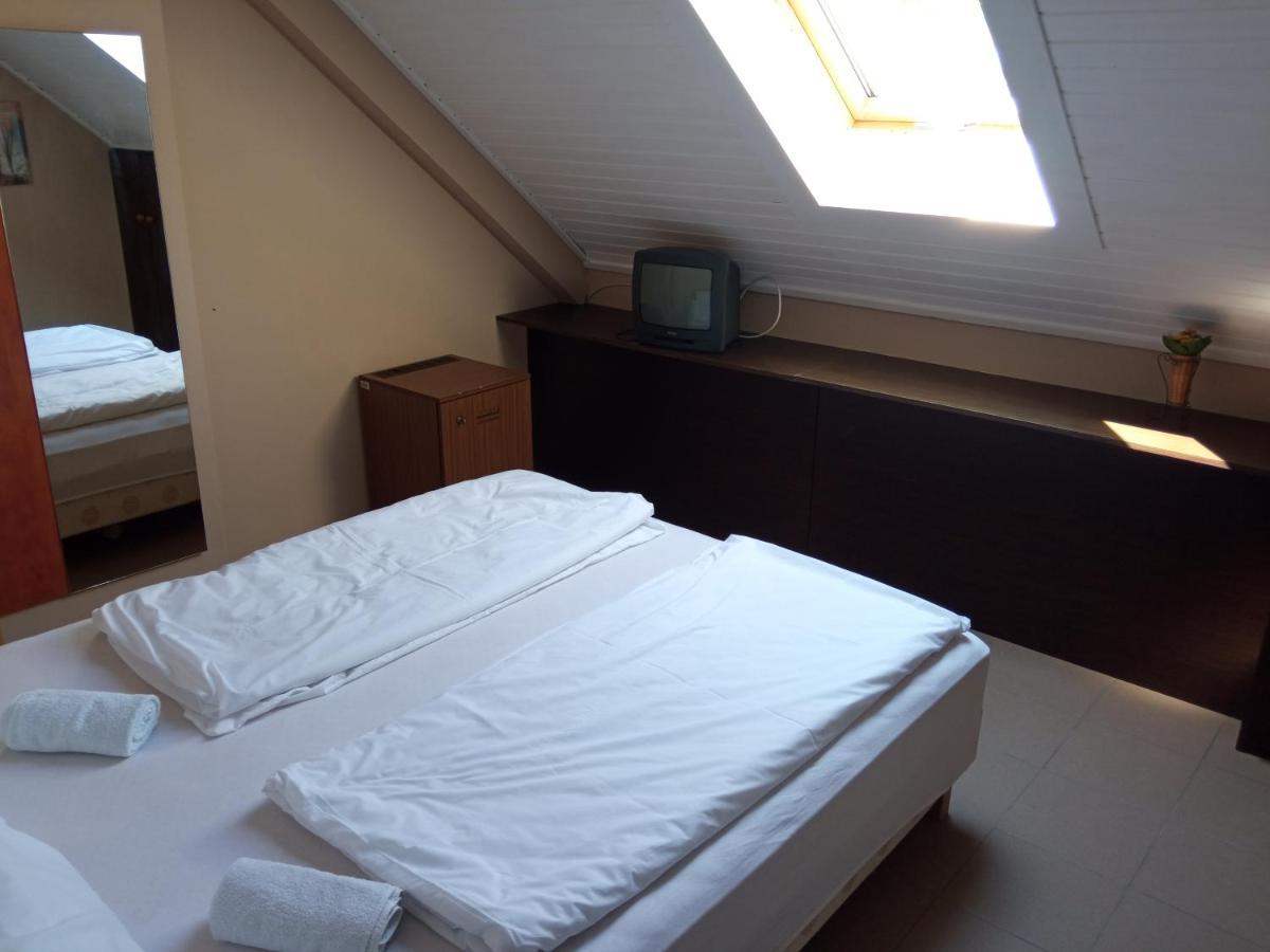 Retro Hotel Merid Zamárdi Kültér fotó