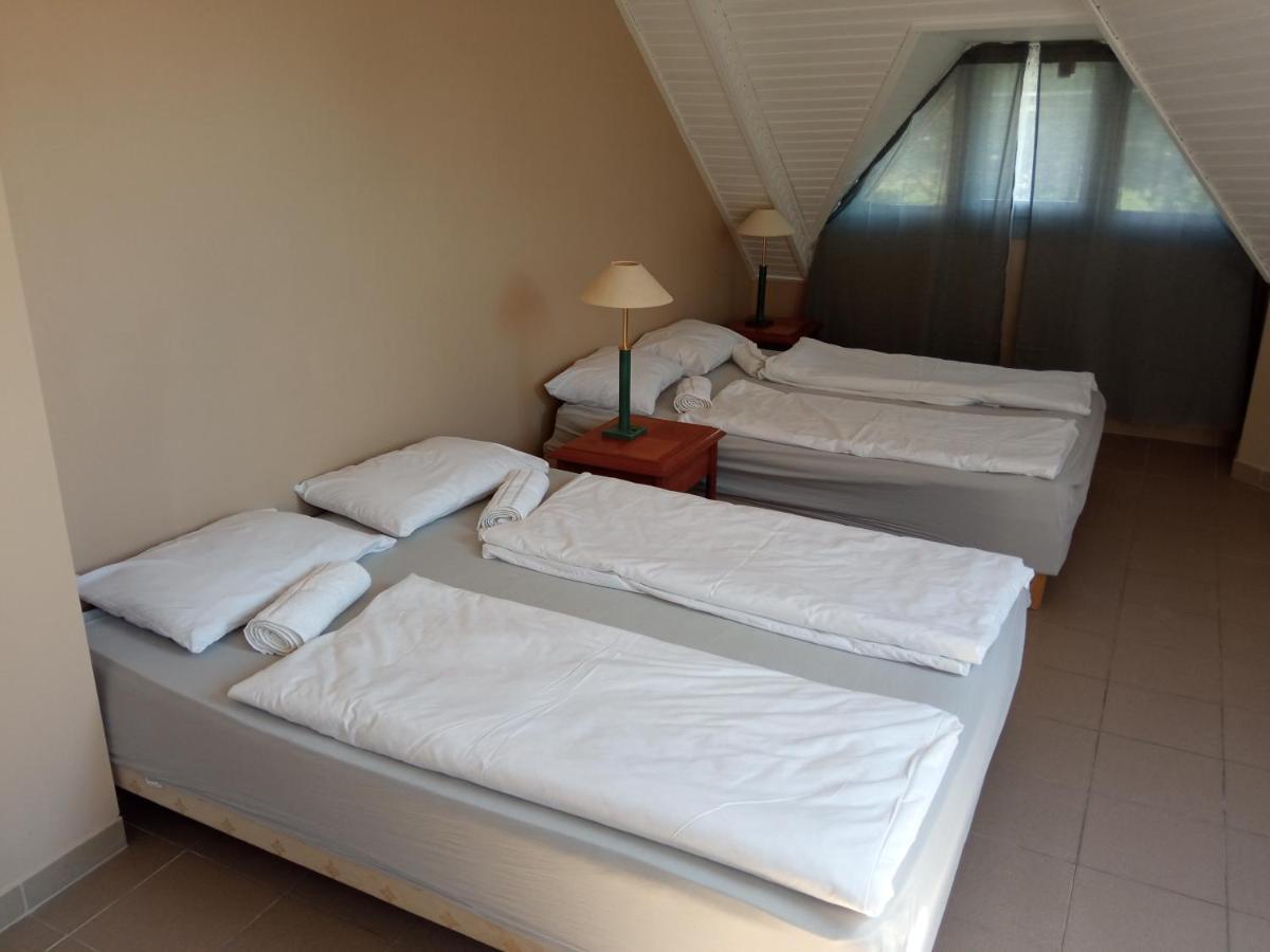 Retro Hotel Merid Zamárdi Kültér fotó